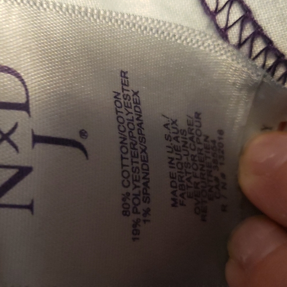 NDYJ cropped size 0 dark wash denim - Picture 7 of 10